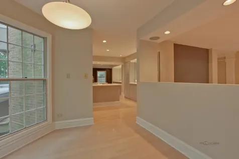 427 North Sheridan Road Lake Forest IL 60045