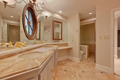 427 North Sheridan Road Lake Forest IL 60045