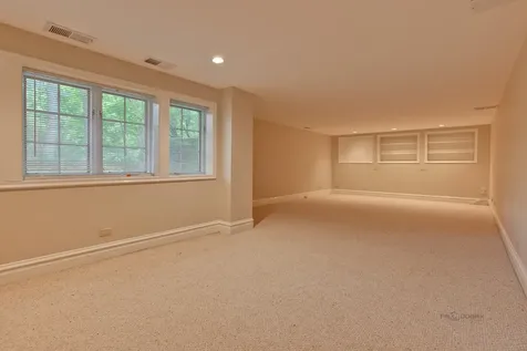 427 North Sheridan Road Lake Forest IL 60045