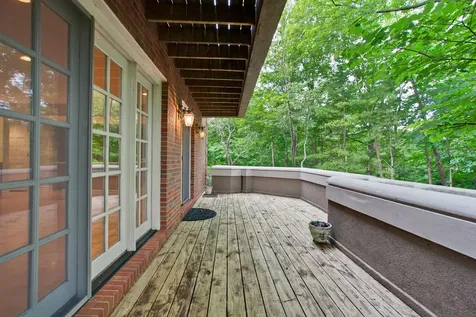 427 North Sheridan Road Lake Forest IL 60045
