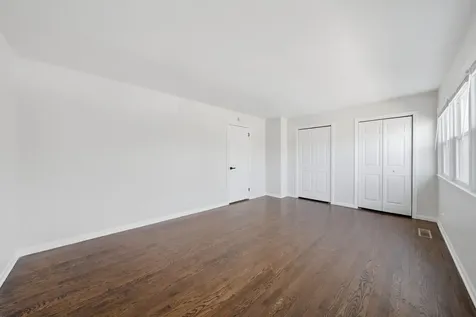 74 West 140th Street Riverdale IL 60827