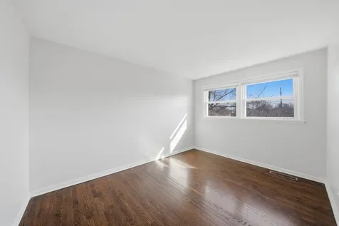 74 West 140th Street Riverdale IL 60827