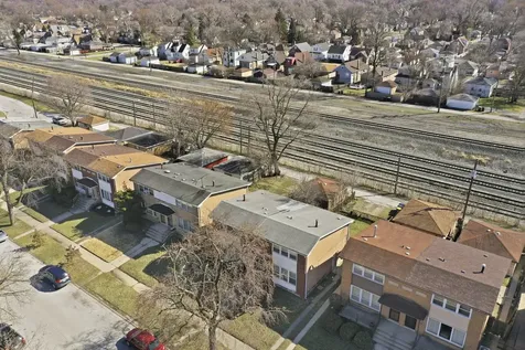 74 West 140th Street Riverdale IL 60827
