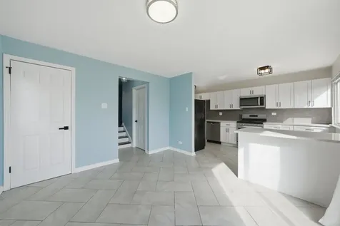 74 West 140th Street Riverdale IL 60827