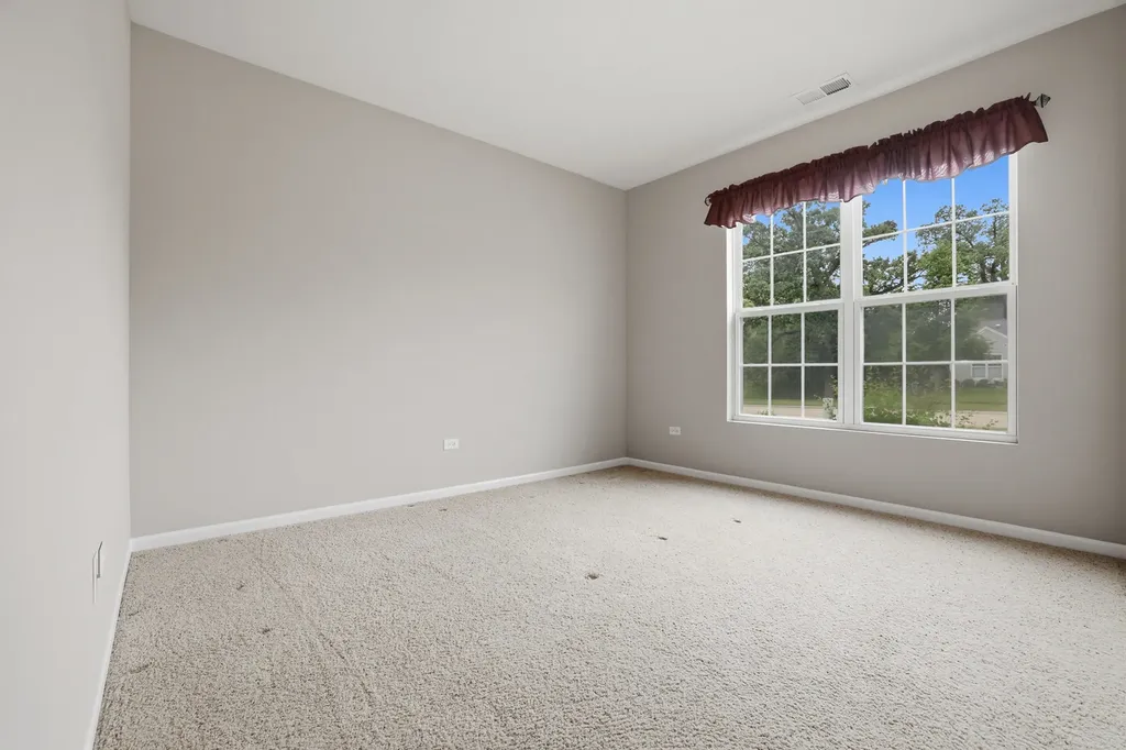 13280 Canary Lane Huntley IL 60142