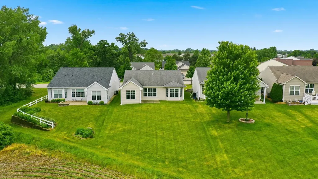 13280 Canary Lane Huntley IL 60142