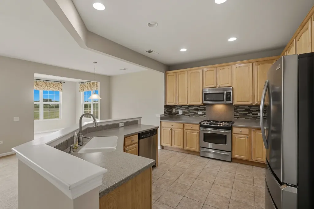 13280 Canary Lane Huntley IL 60142