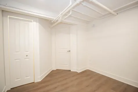 1319 West Early Avenue Chicago IL 60660