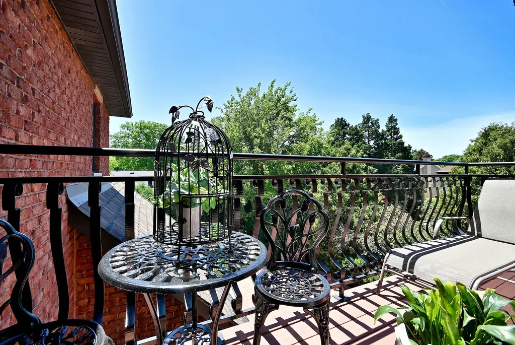 1321 Glenlake Avenue Park Ridge IL 60068