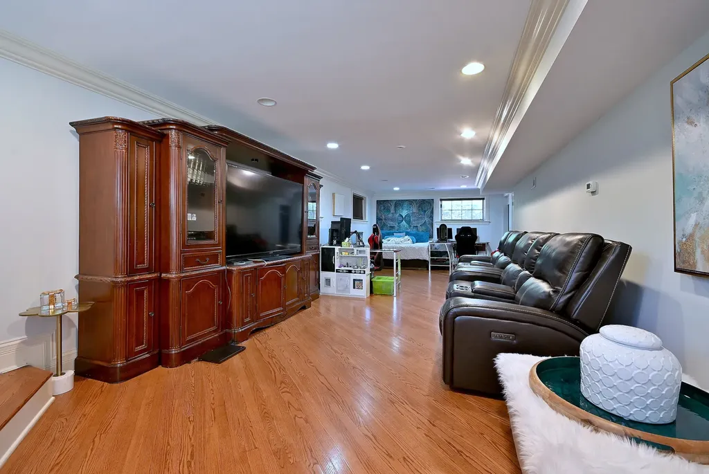 1321 Glenlake Avenue Park Ridge IL 60068