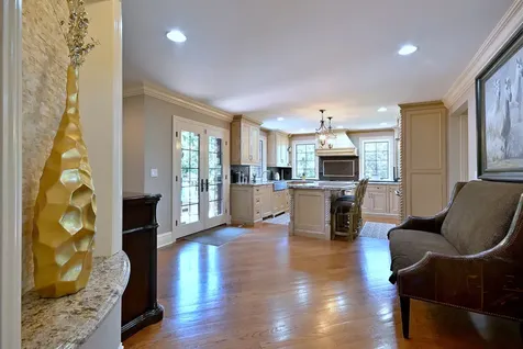 1321 Glenlake Avenue Park Ridge IL 60068