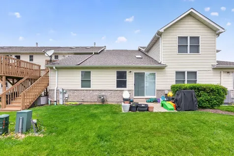 3925 South Pointe Drive Dekalb IL 60115