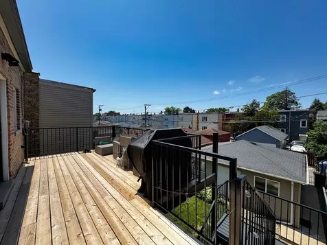 2254 North Avers Avenue Chicago IL 60647