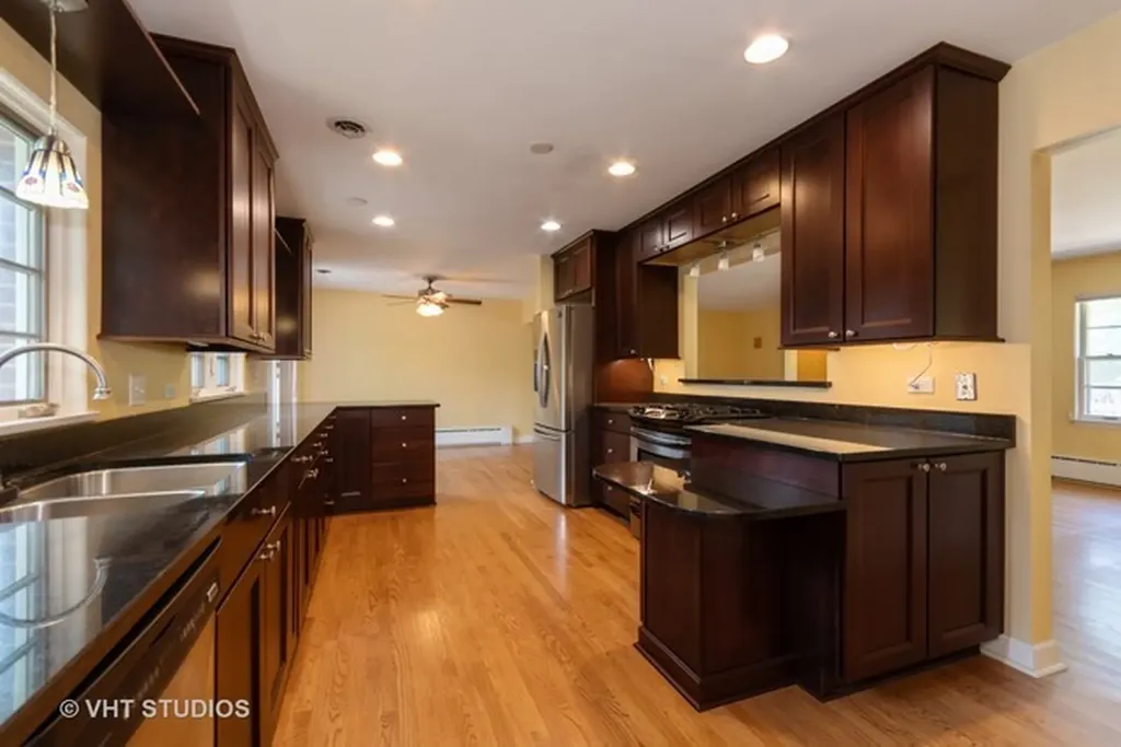 410 Prairie Avenue Naperville IL 60540