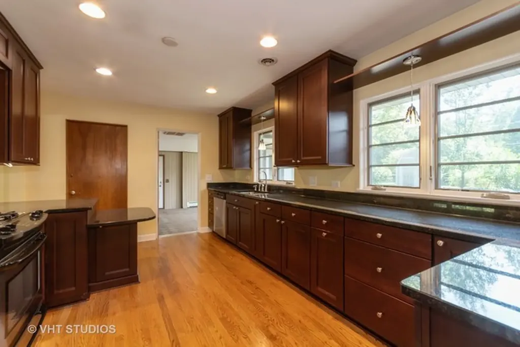 410 Prairie Avenue Naperville IL 60540