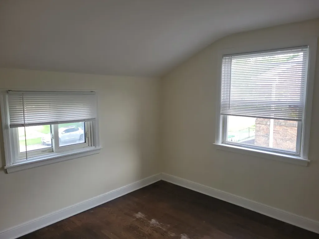 9126 South Perry Avenue Chicago IL 60620