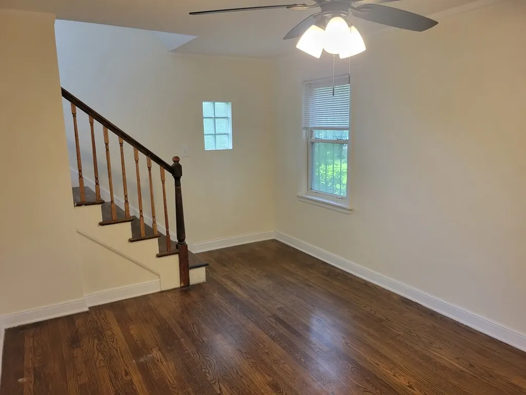 9126 South Perry Avenue Chicago IL 60620