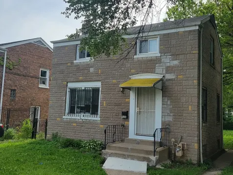 9126 South Perry Avenue Chicago IL 60620