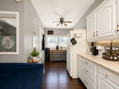 5837 North Washtenaw Avenue Chicago IL 60659