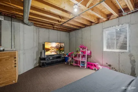 320 Daffodil Drive Romeoville IL 60446