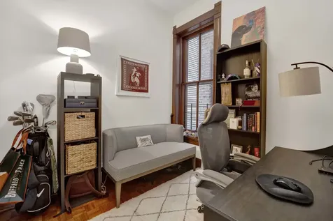 2458 North Burling Street Chicago IL 60614