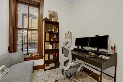 2458 North Burling Street Chicago IL 60614