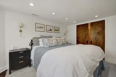 2458 North Burling Street Chicago IL 60614
