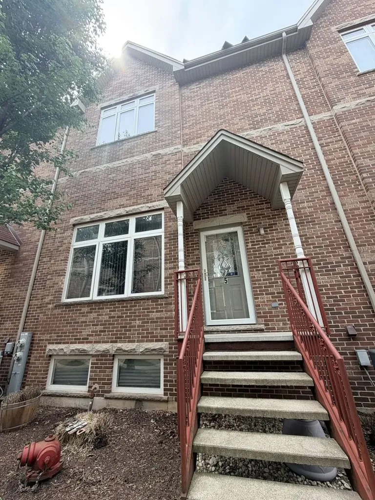 3607 West 53rd Street Chicago IL 60632