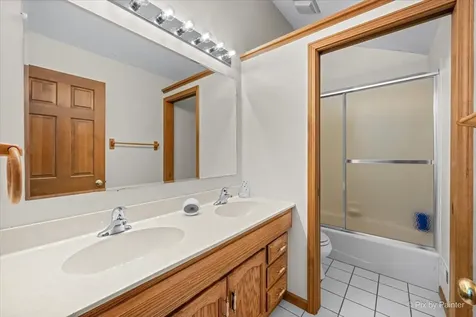 53 Breckenridge Drive Aurora IL 60504