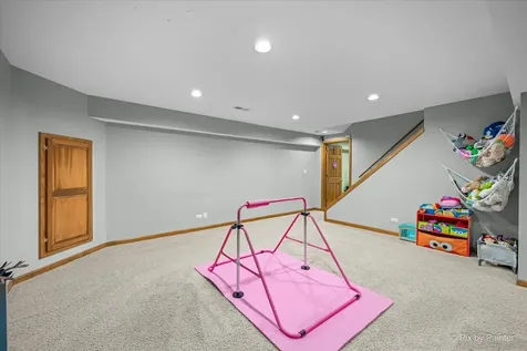 53 Breckenridge Drive Aurora IL 60504