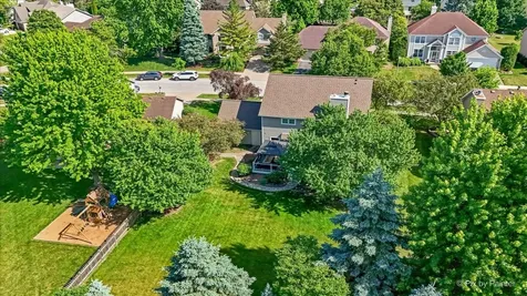 53 Breckenridge Drive Aurora IL 60504