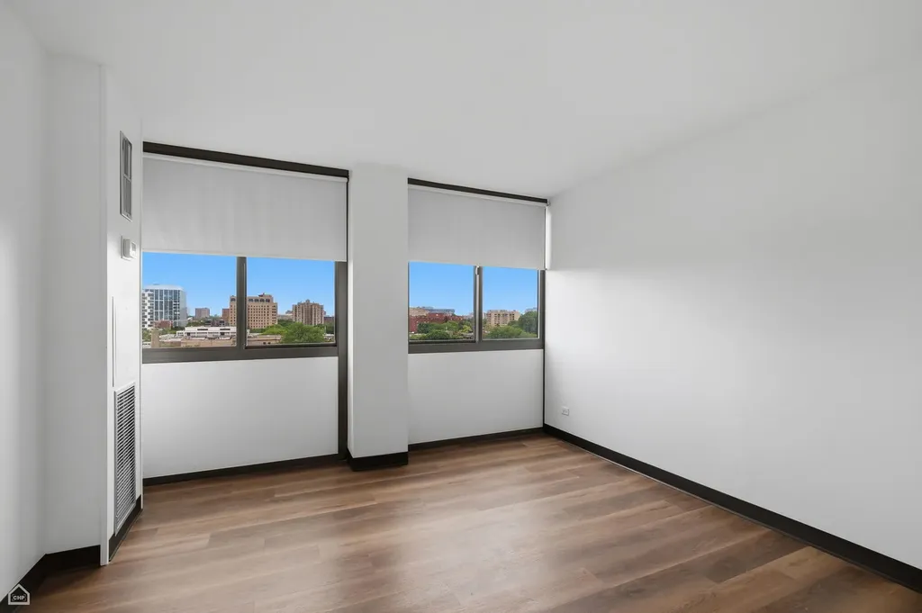 4850 South Lake Park Avenue Chicago IL 60615