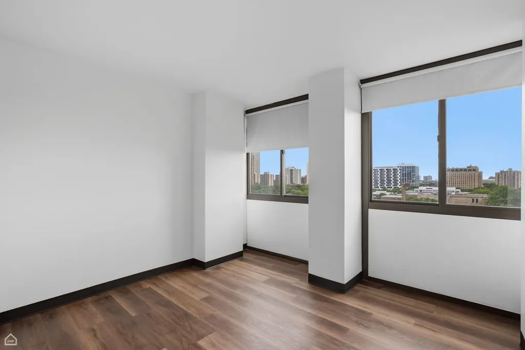 4850 South Lake Park Avenue Chicago IL 60615