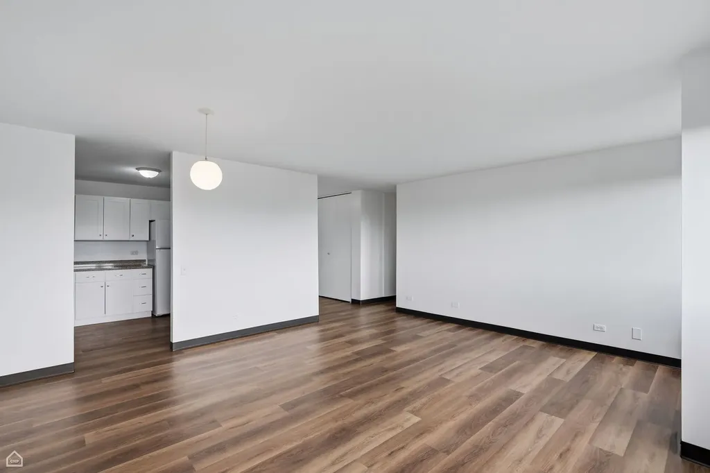 4850 South Lake Park Avenue Chicago IL 60615