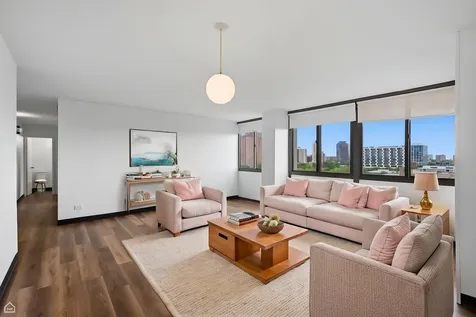 4850 South Lake Park Avenue Chicago IL 60615