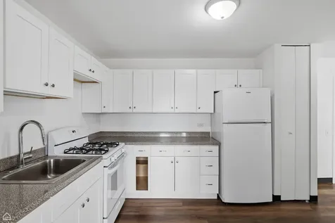 4850 South Lake Park Avenue Chicago IL 60615