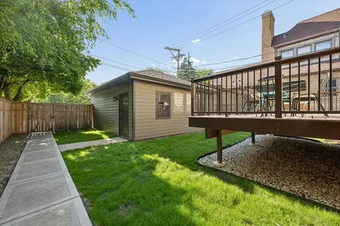 5942 North Kolmar Avenue Chicago IL 60646