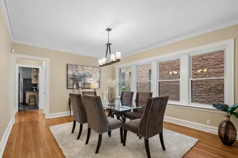 1530 West Elmdale Avenue Chicago IL 60660