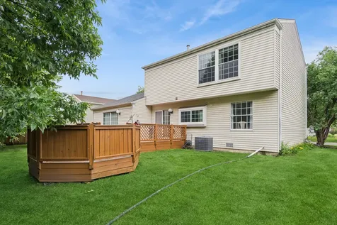 1289 Narragansett Drive Carol Stream IL 60188