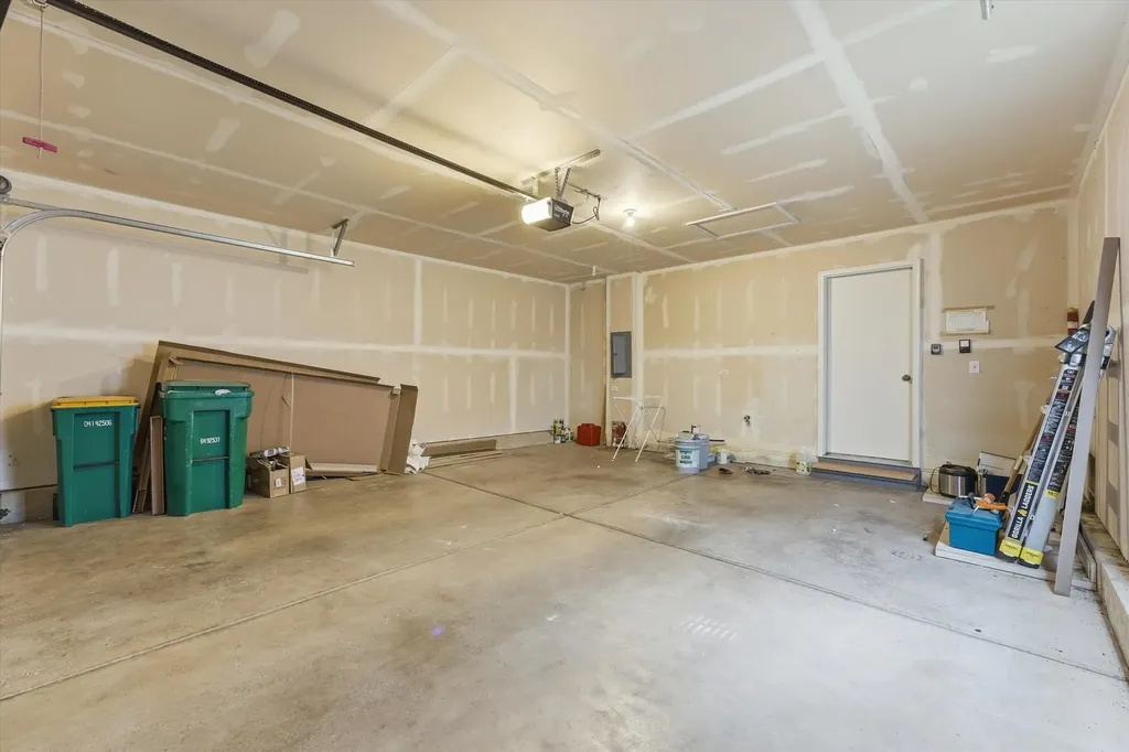 13732 Burham Street Huntley IL 60142