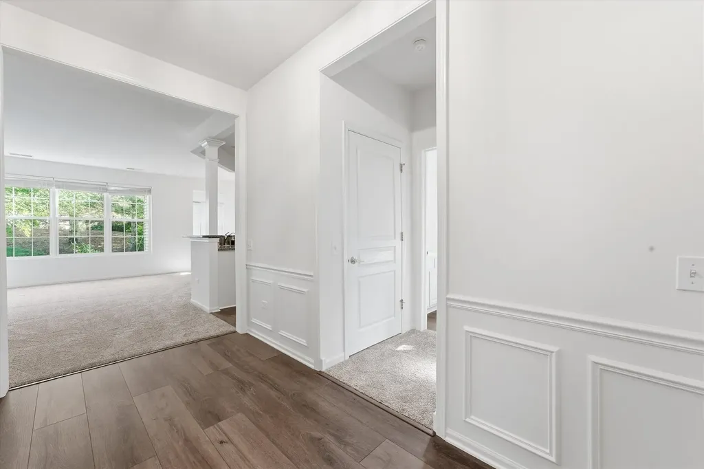 13732 Burham Street Huntley IL 60142