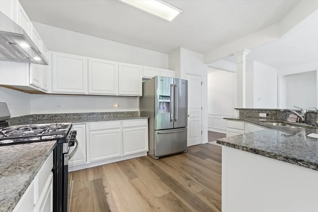 13732 Burham Street Huntley IL 60142