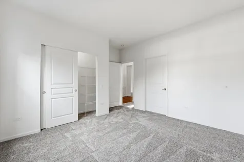 13732 Burham Street Huntley IL 60142