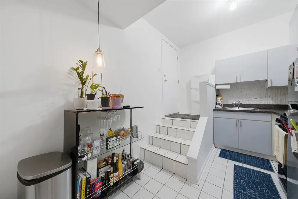 4409 North Sacramento Avenue W Chicago IL 60625