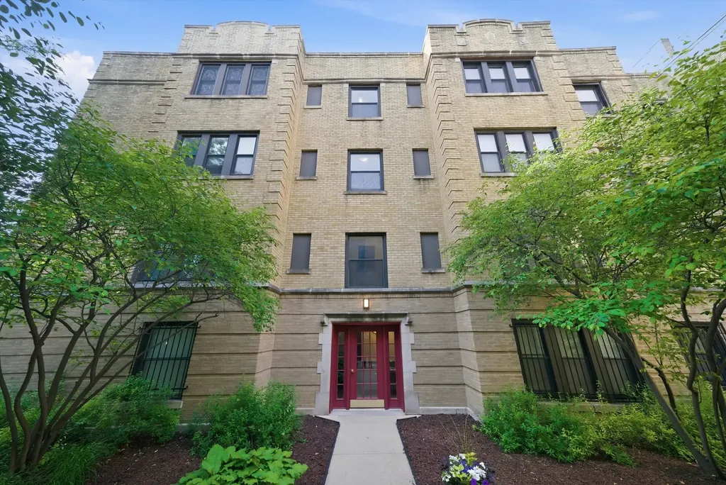 4409 North Sacramento Avenue W Chicago IL 60625
