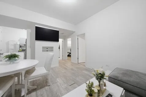 4409 North Sacramento Avenue W Chicago IL 60625