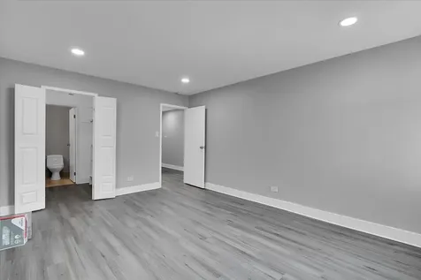 9725 South Karlov Avenue Oak Lawn IL 60453