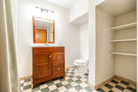 4613 North Malden Street Chicago IL 60640