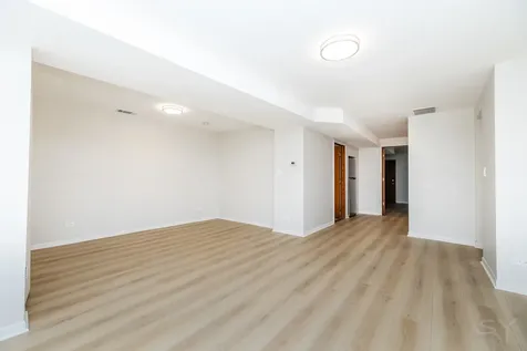 4613 North Malden Street Chicago IL 60640