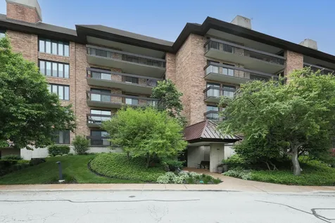 3801 Mission Hills Road Northbrook IL 60062